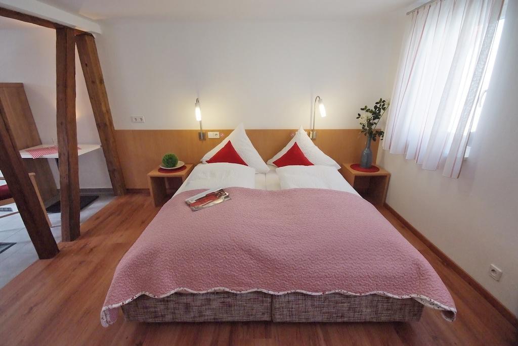 Loewen Hotel & Restaurant Wendlingen am Neckar Habitación foto
